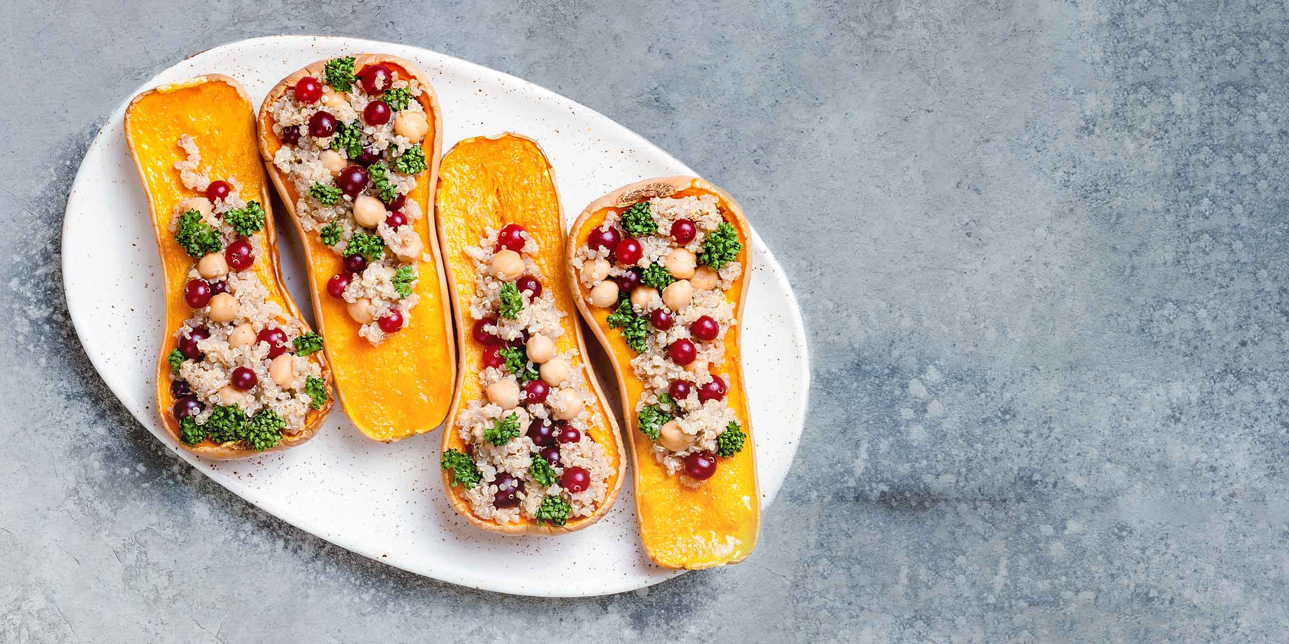 Butternut-Kürbis mit Quinoa und Cranberries